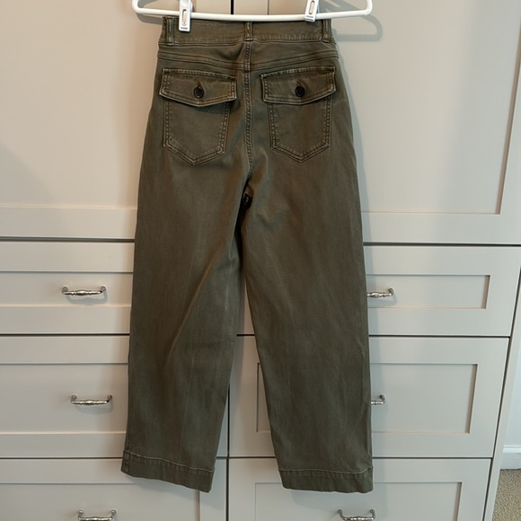 SPANX Crop Pants - Picture 3 of 3